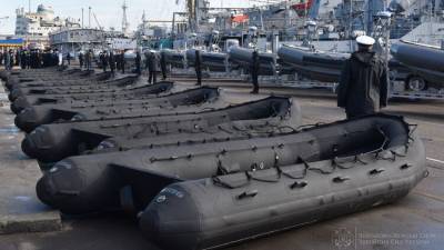 США торжественно вручили ВМС Украины 84 надувных лодки - from-ua.com - США - Украина - Одесса