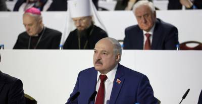 Александр Лукашенко - А.Лукашенко - А.Лукашенко: говоря о возможных преобразованиях, нужно, безусловно, исходить из национальных интересов - obzor.lt - Литва