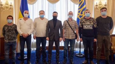 Владимир Зеленский - В Украину вернулись освобожденные моряки из судна Stevia - ru.slovoidilo.ua - Киев - Турция - Одесса - Стамбул - Нигерия - Лагос