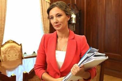 Анна Кузнецова - Двоих из трех замороженных в лесу детей перевели из реанимации - mk.ru - Москва