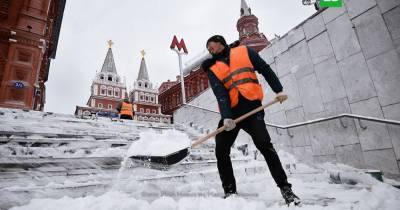 Последствия снежного коллапса в Москве попали на видео - newsland.com - Москва
