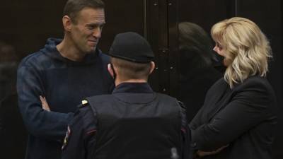 Алексей Навальный - Ольга Михайлова - Защита Навального обратилась в КМСЕ - vesti.ru