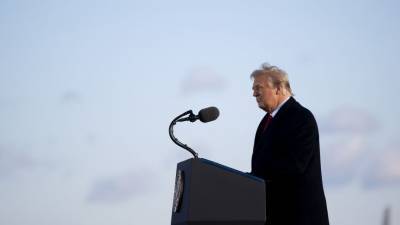 Дональд Трамп - Хихиканье, каракули: сенаторы во время импичмента Трампа вели себя как школьники - riafan.ru - США - Washington