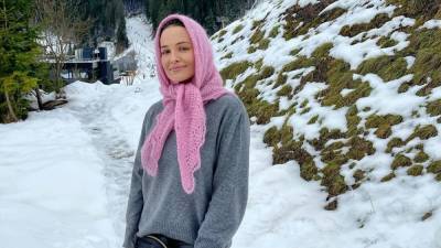 Дарья Астафьева - Джилл Байден - Даша Астафьева позировала в костюме за почти 9 тысяч гривен: фото с отдыха в Буковеле - 24tv.ua