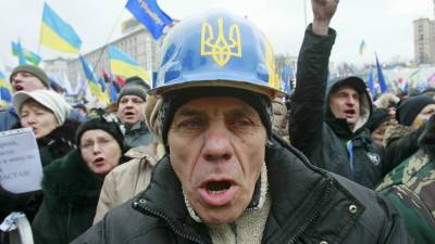 Тарас Креминь - На Украине сексоты более 600 раз пожаловались на русскоязычных - news-front.info - Украина - Киев - Киевская обл.