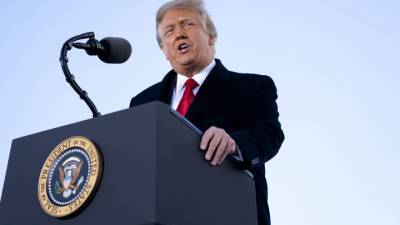 Дональд Трамп - Трамп оправдан на процессе по импичменту - vesti.ru - США