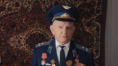 Алексей Навальный - Игнат Артеменко - Игорь Колесников - «Этот человек в лице моего дедушки оскорбил поколение ветеранов»: внук Артеменко о Навальном - 5-tv.ru