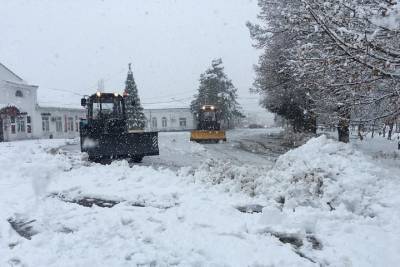 На Кубани израсходовали почти 5 тысяч тонн противогололедной смеси - kuban.mk.ru - Сочи - Краснодарский край - Апшеронск