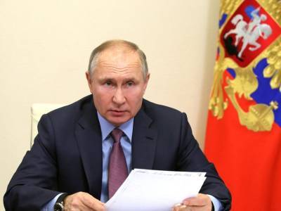 Владимир Путин - Алексей Навальный - Дмитрий Песков - «Мы на подъеме, у нас лучше!»: появилось видео с закрытой встречи Путина с главредами СМИ - bloknot.ru - Россия