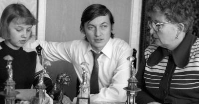 Анатолий Карпов - Аркадий Дворкович - Мать чемпиона мира по шахматам Карпова скончалась на 102-м году жизни - ren.tv