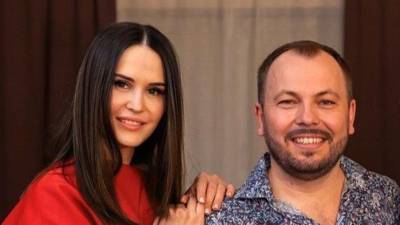 Ярослав Сумишевский - Трагическое совпадение: 9 дней со дня смерти жены Сумишевского пришлись на годовщину знакомства - 5-tv.ru - Красноярск