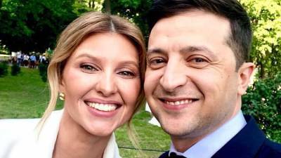Владимир Зеленский - Елена Зеленская - Чета Зеленских проведет День святого Валентина в ОАЭ - riafan.ru - Киев - Эмираты - Абу-Даби