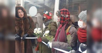 «Любовь сильнее страха»: в России возобновились акции протеста - fakty.ua - Москва - Санкт-Петербург - Новосибирск - Казань
