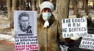 Алексей Навальный - Волгоградские активисты провели одиночные пикеты в поддержку Навального - kavkaz-uzel.eu - Волгоград