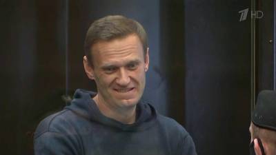 Алексей Навальный - «Изображая жертву»: кино, снятое полтора десятка лет назад, переплелось с текущими событиями - 1tv.ru