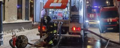 В центре Москвы в хостеле потушили пожар: десятки человек эвакуированы - runews24.ru - Москва