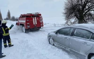 Снегопады в Украине: в пяти областях ограничено движение транспорта - ru.slovoidilo.ua - Ивано-Франковская обл. - Волынская обл. - Каменец-Подольский - Гсчс