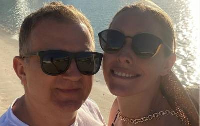 Юрий Горбунов - Екатерина Осадчая - Катя Осадчая - Влюбленная Осадчая предалась нежности в объятиях Горбунова, кадр наслаждения: "Вы невероятны" - sport.politeka.net