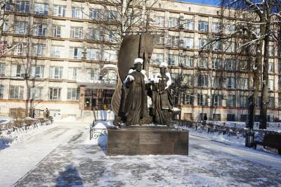 Михаил Леус - Теплый атмосферный фронт определяет погоду в Петербурге в понедельник - neva.today - Санкт-Петербург