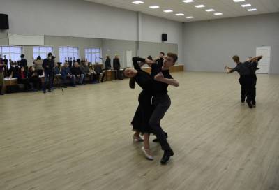 Танцевальный центр в Сосновом Бору открылся после ремонта - online47.ru