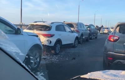 Массовое ДТП на Солотчинском мосту: столкнулись 11 машин - 7info.ru - Рязань