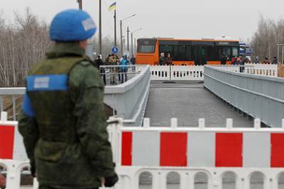 Алексей Арестович - Украина заявила о неизбежности обострения ситуации в Донбассе - lenta.ru - Москва - Киев - Луганская обл. - Донецкая обл.