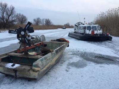 В Володарском районе Астраханской области задержаны браконьеры на чертогонах - astrakhanfm.ru - Астраханская обл. - район Володарский - респ. Калмыкия