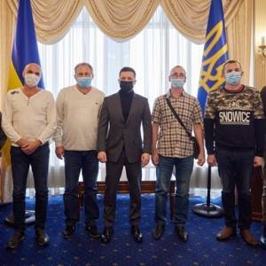 Владимир Зеленский - Зеленский встретился с освобожденными моряками - reporter-ua.com - Киев