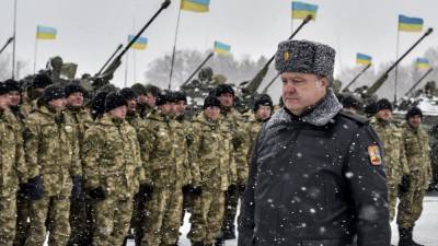 Петр Порошенко - Порошенко потребовал вернуть ВСУ на прежние позиции на Донбассе и разрешить ответный огонь - sharij.net