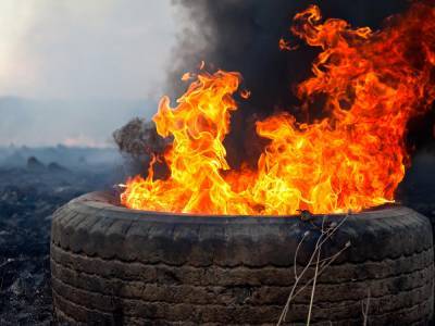 Пожар на афганской границе уничтожил 500 бензовозов - vesti.uz - Узбекистан - Афганистан - Iran