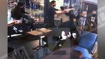Владимир Епифанцев - Подравшийся с Епифанцевым режиссер раскрыл подробности конфликта - iz.ru