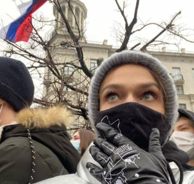 Алена Водонаева - «Меньше на митинги надо ходить»: Водонаевой заинтересовалась полиция - newsland.com