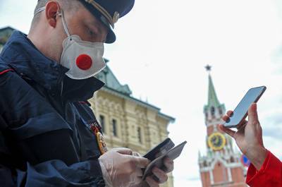 Владимир Путин - Максут Шадаев - В России проведут эксперимент по использованию электронных дубликатов документов - pnp.ru