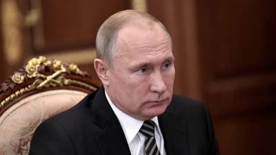Владимир Путин - Аглая Чайковская - Правительство рассмотрит возможность снижения ипотечных ставок для семей с детьми - politros.com
