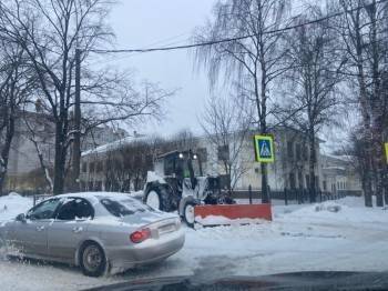 Более 100 единиц техники задействовано на улицах Вологды после снегопада - vologda-poisk.ru - Вологда