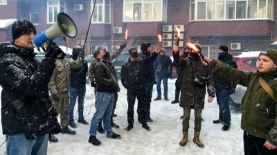 Евгений Мураев - "Сосед - оккупант": правые силы заявили, что пикетировали под зданием владельца канала НАШ Мураева - ru.espreso.tv - Москва - Киев