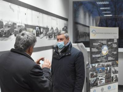 Юрий Витренко - Евгения Кравчук - Олег Уруский - На заседании фракции "Слуга народа", вероятно, обсудит сбор подписей за отставку Уруского – нардеп Кравчук - gordonua.com