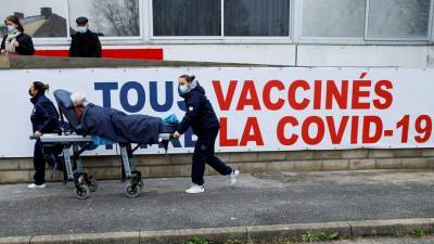 Во Франции - Более 400 человек умерли во Франции за сутки из-за коронавируса - russian.rt.com - Santé