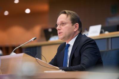 Еврокомиссар от Венгрии потребовал от Украины запрета «Миротворца» - ru.slovoidilo.ua - Киев - Венгрия