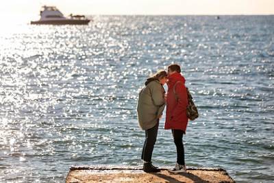 Россияне устремятся в три города на 8 марта - lenta.ru - Москва - Сочи