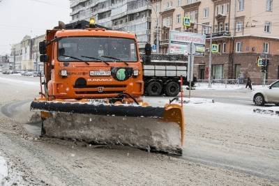 В Новосибирске с моста вновь сбросили грязный снег в Обь - novos.mk.ru - Новосибирск