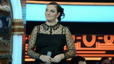 Елена Ваенга - Фото 16-летней Елены Ваенги привело в восторг поклонников - 5-tv.ru
