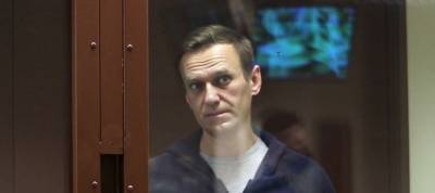 Алексей Навальный - Игнат Артеменко - Навального доставили в суд на очередное заседание по делу о клевете на ветерана - runews24.ru - Москва