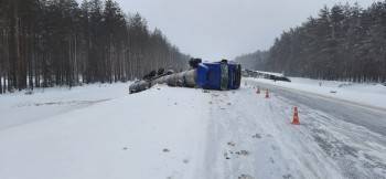 Под Устюжной два грузовика не поделили дорогу - vologda-poisk.ru - Вологодская обл. - Вологда