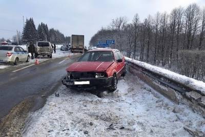 Четыре автомобиля столкнулись на трассе М-1 в Смоленской области - mk-smolensk.ru - Москва - Смоленская обл.