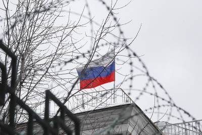 Дмитрий Песков - "Маниакальная настойчивость": Песков оценил пристрастие Запада к антироссийским санкциям - tvc.ru - Москва - США - Брюссель
