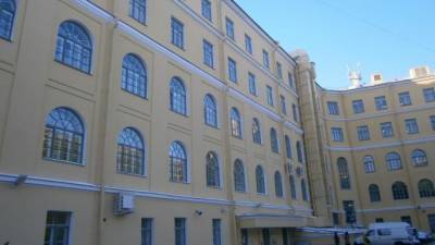 Минкультуры РФ с пятого раза выбрало подрядчика на реставрацию Интендантских складов на улице Глинки - piter.tv - Санкт-Петербург