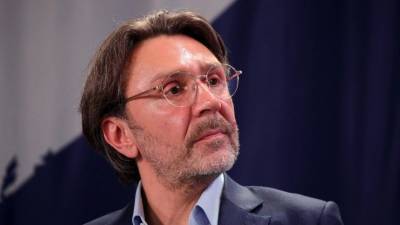 Сергей Шнуров - Иосиф Пригожин - Пригожин назвал Шнурова, написавшего на него заявление в полицию, «сытой Моськой» - 5-tv.ru - Санкт-Петербург