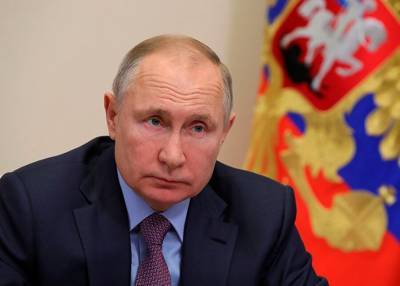 Владимир Путин - Дмитрий Песков - В Кремле рассказали, когда Путин может вернуться к очному режиму работы - m24.ru