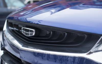 Geely отзывает 18,7 тыс. кроссоверов Atlas: риск возгорания - zr.ru